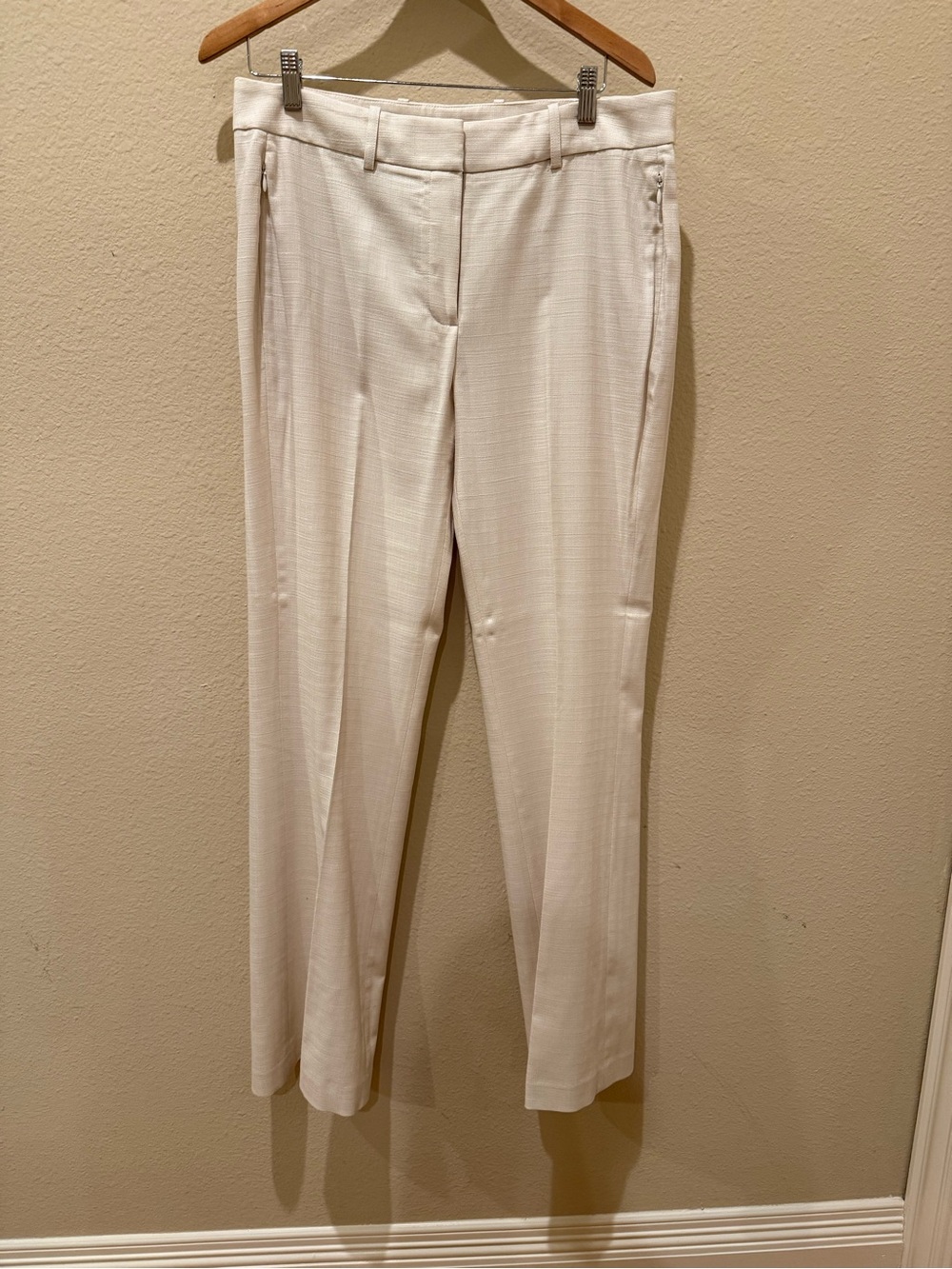 Elie Tahari Ivory Textured Dress Pants